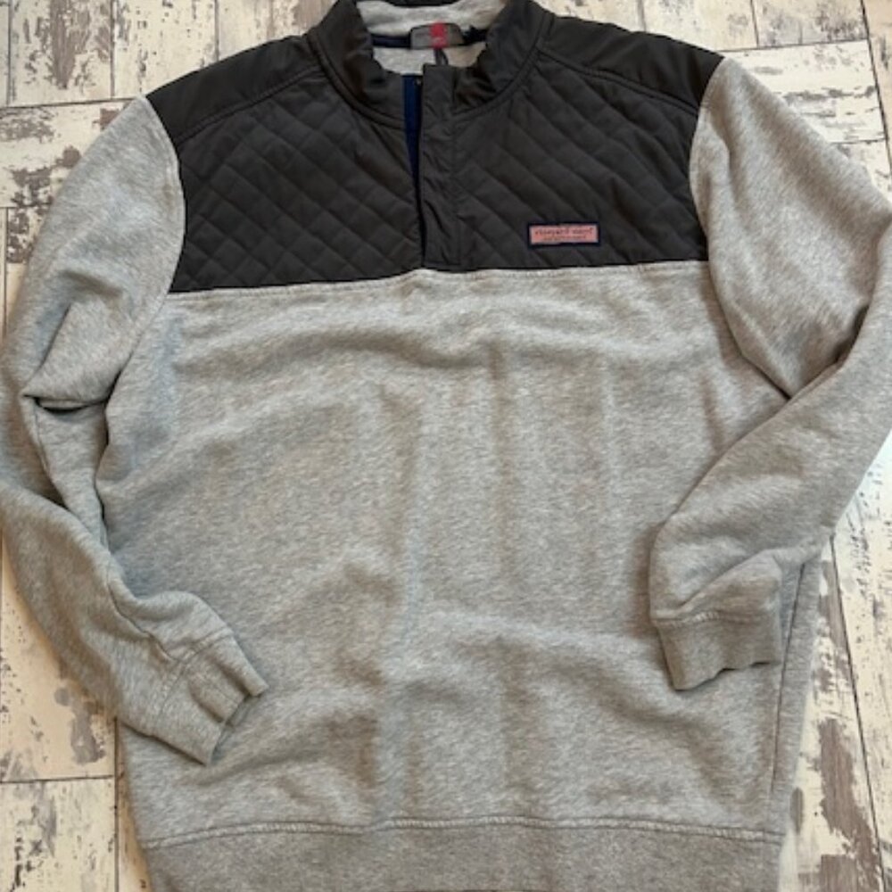 Vineyard Vines Gray and Black Quilted Pullover